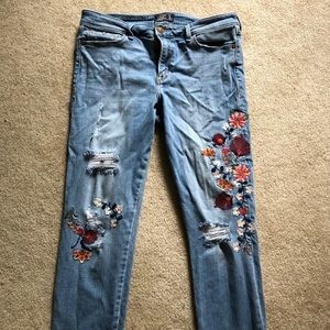 Abercrombie & Fitch Floral Embroidered Ankle Jeans